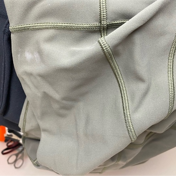 Lululemon In Movement 7/8 Tight Everlux 25" Sage - Picture 6 of 7